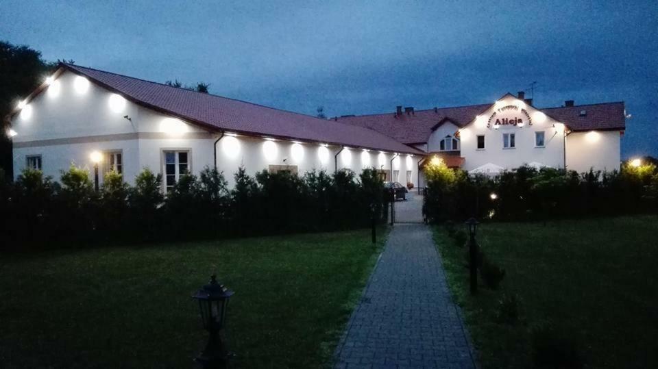 Centrum Turystyki Wiejskiej Alicja Ksiezpol Exteriér fotografie